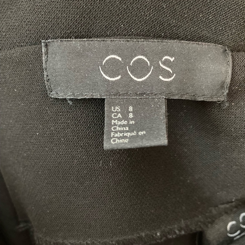 Black COS cropped trousers - Picture 3 of 3